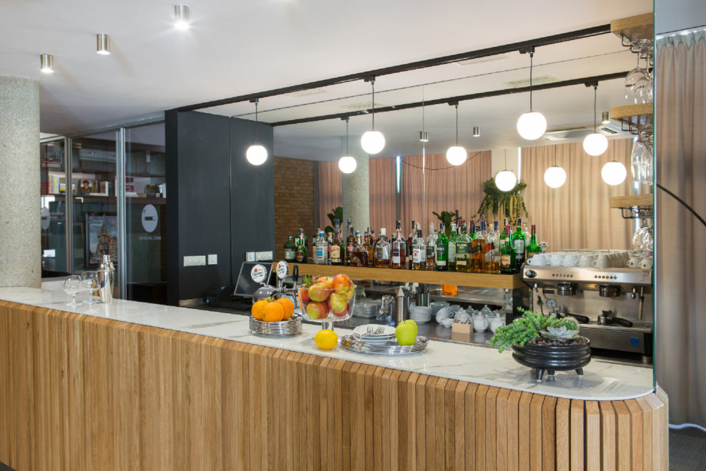 Lobby bar